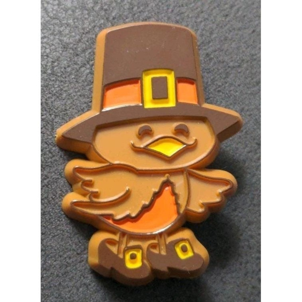 Vintage Hallmark Pilgrim Chick Pin Thanksgiving Flat Turkey Hat Shoes Plastic